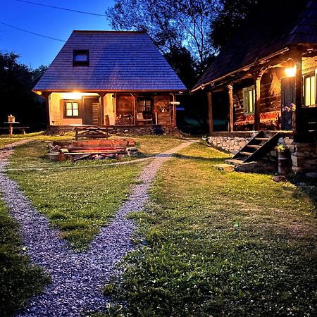 Breb The Village Pension מראה חיצוני תמונה